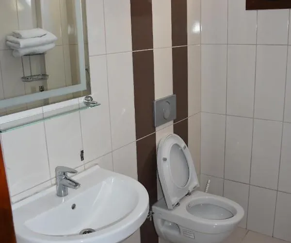 Comfort Inn Otel 马尔马里斯